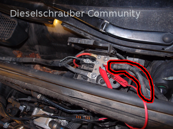 Spannungsabfall an Audi A4 8K P3023499.png