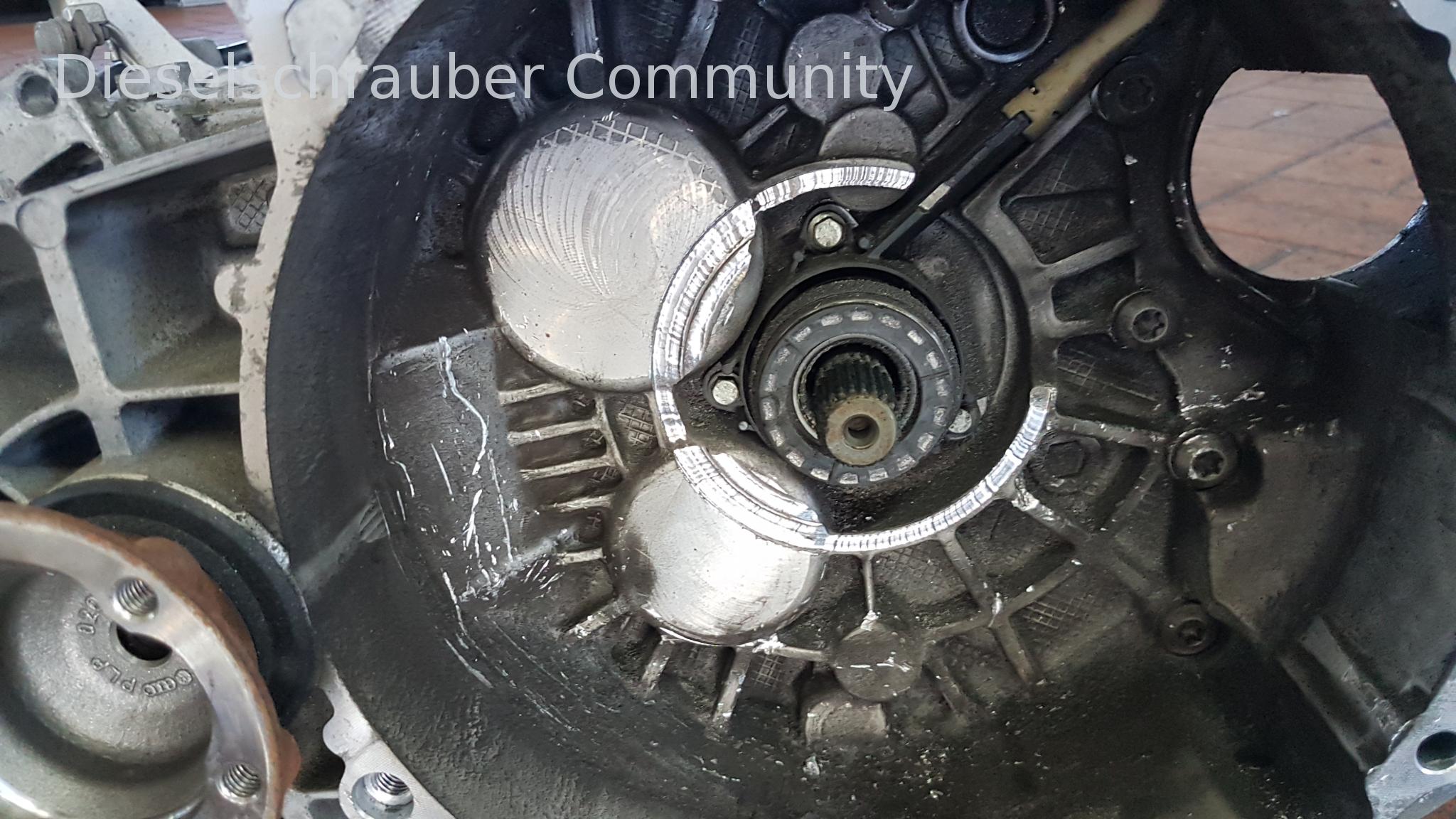 Kratzspuren im Getriebegehäuse, Skoda Octavia II 20180508_165323.jpg