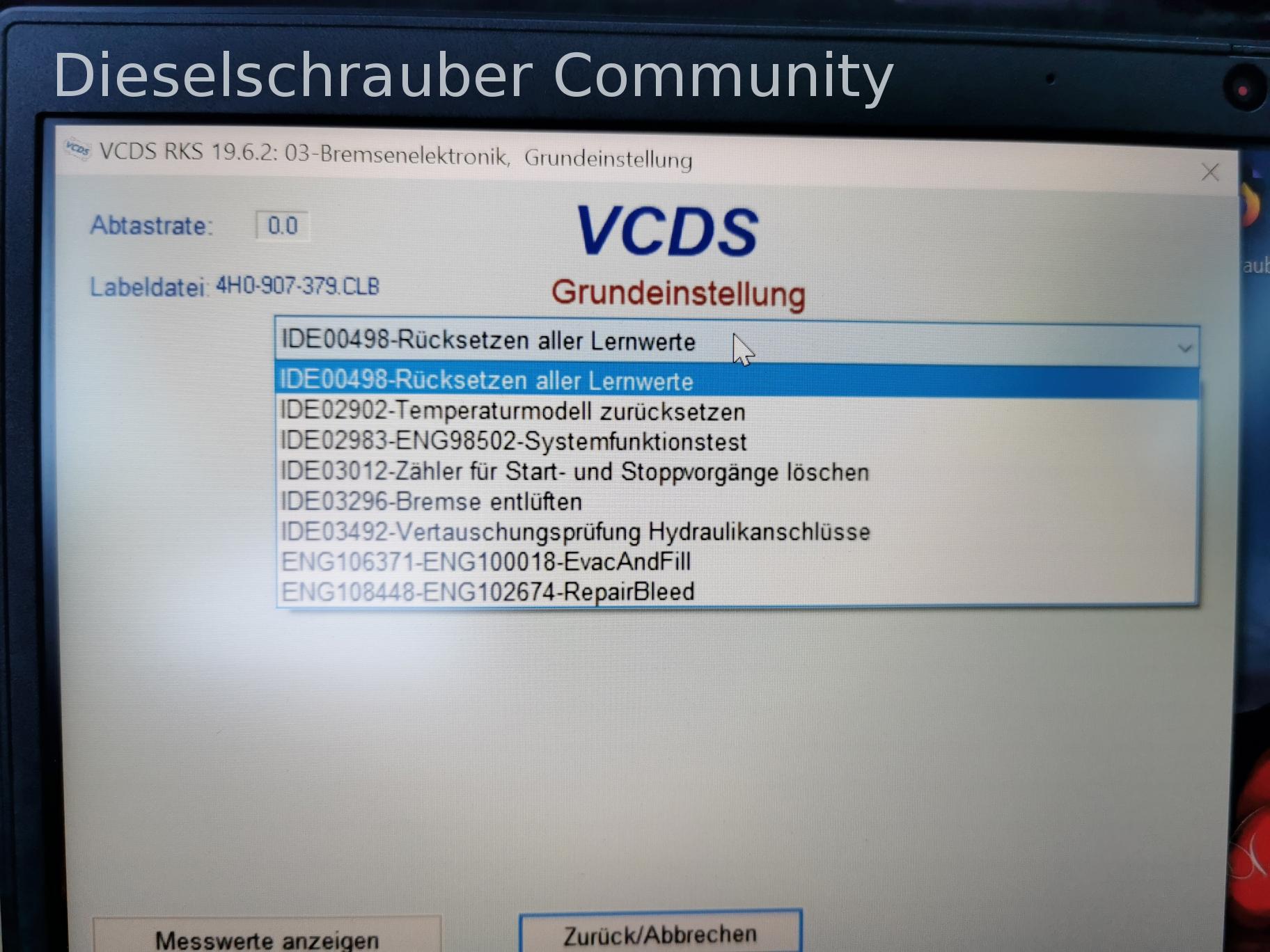 Audi R8 Gen 2 Lenkung anlernen mit VCDS Grundeinstellung Bremse.jpg
