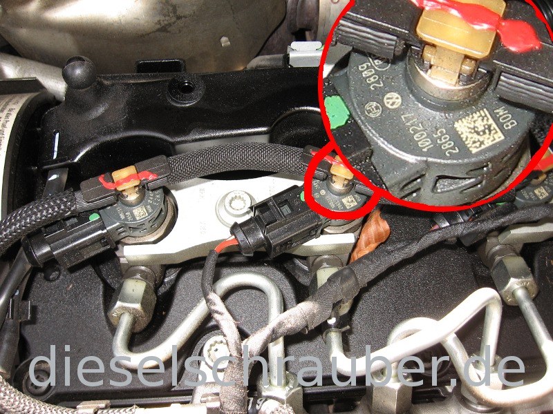 Bosch Common Rail Injektor, Motorkennbuchstabe CFFB (103kW). Modelljahr 2010 Bosch-CR-Injektor.jpg