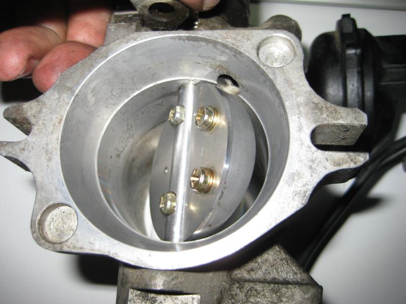 Drosselklappe SS Wasserboxer SS_Drossel_gereinigt.JPG