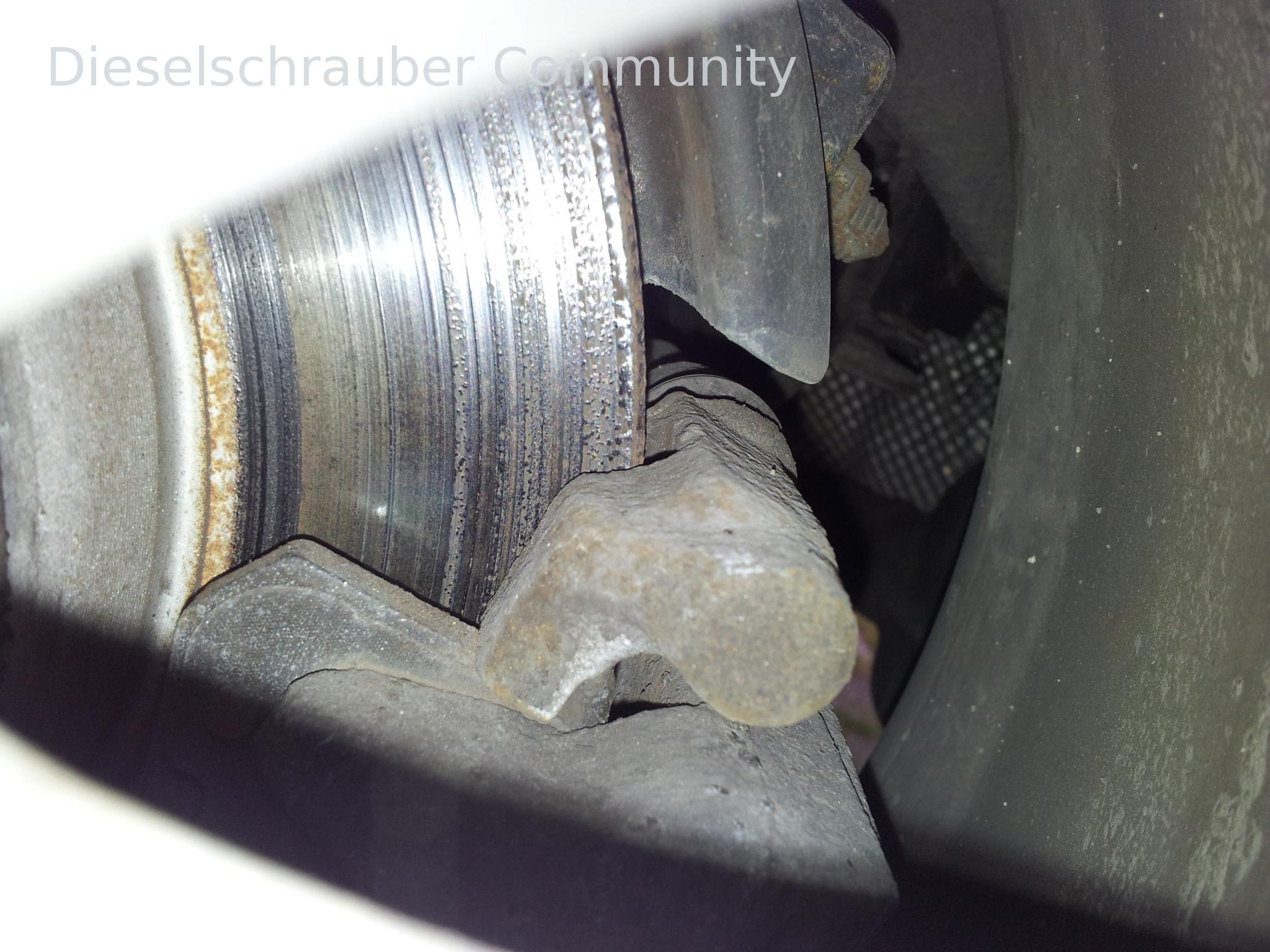 ATE Ceramic Brake Pad Review Bremsscheibe B7 hinten links.jpg