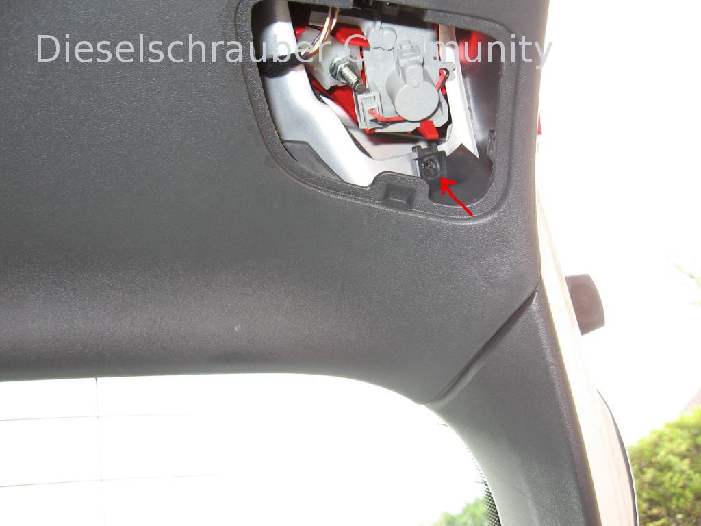 Tapping noises, Audi A3 8P rear hatch/trunk lid A3-8P-Heckklappe-lose-Schraube.jpg