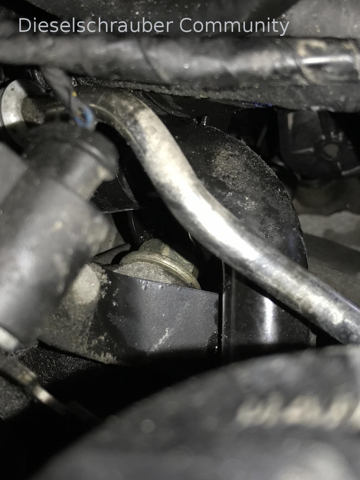 Polo 9N3: Transmission leaking oil IMG_7931.JPG