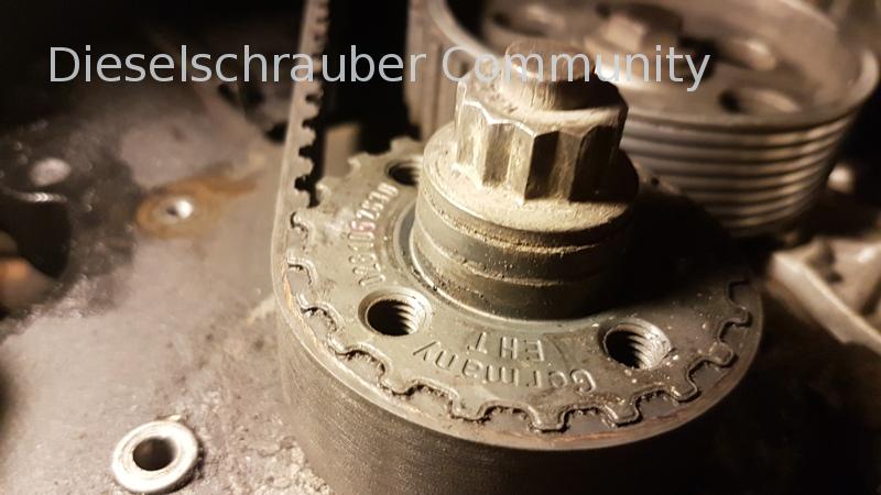 Timing belt pulley, KW brand, worn out - AFN engine 2.jpg