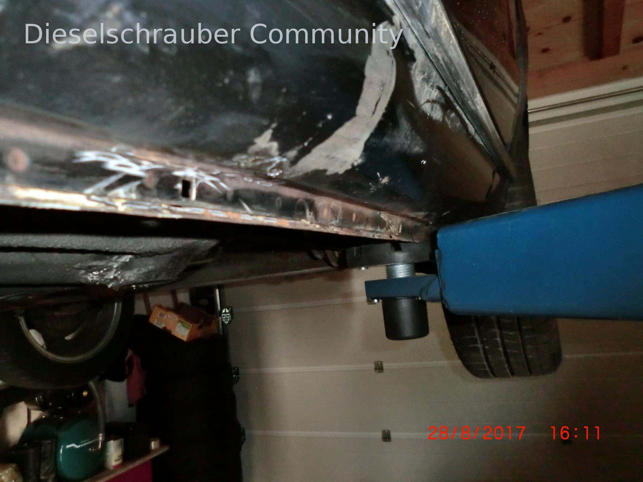 Reparatur Schwellerspitze Golf 3 CIMG3487.JPG