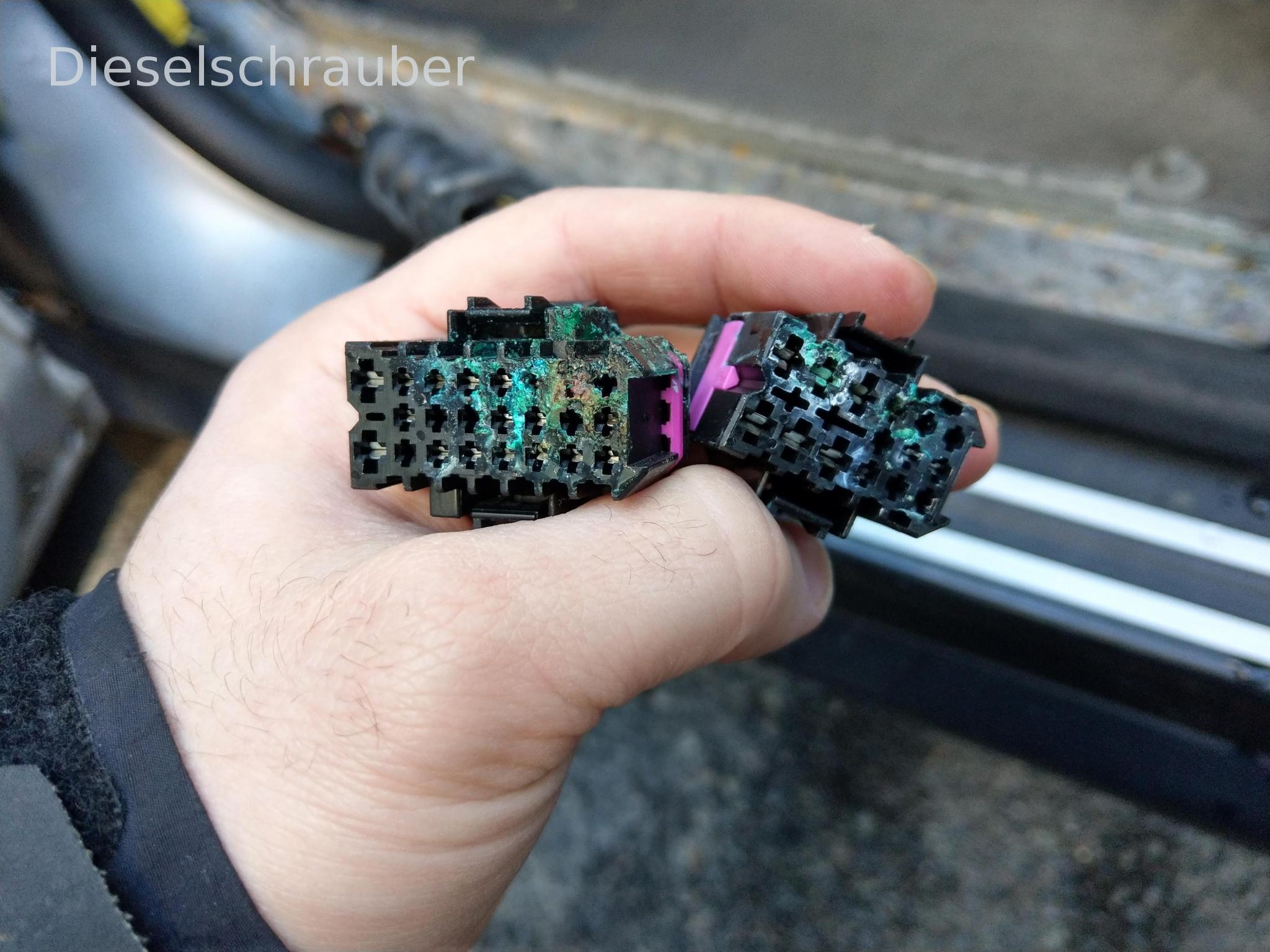Stecker KSG (Komfortsteuergerät) Stecker-KSG.jpg
