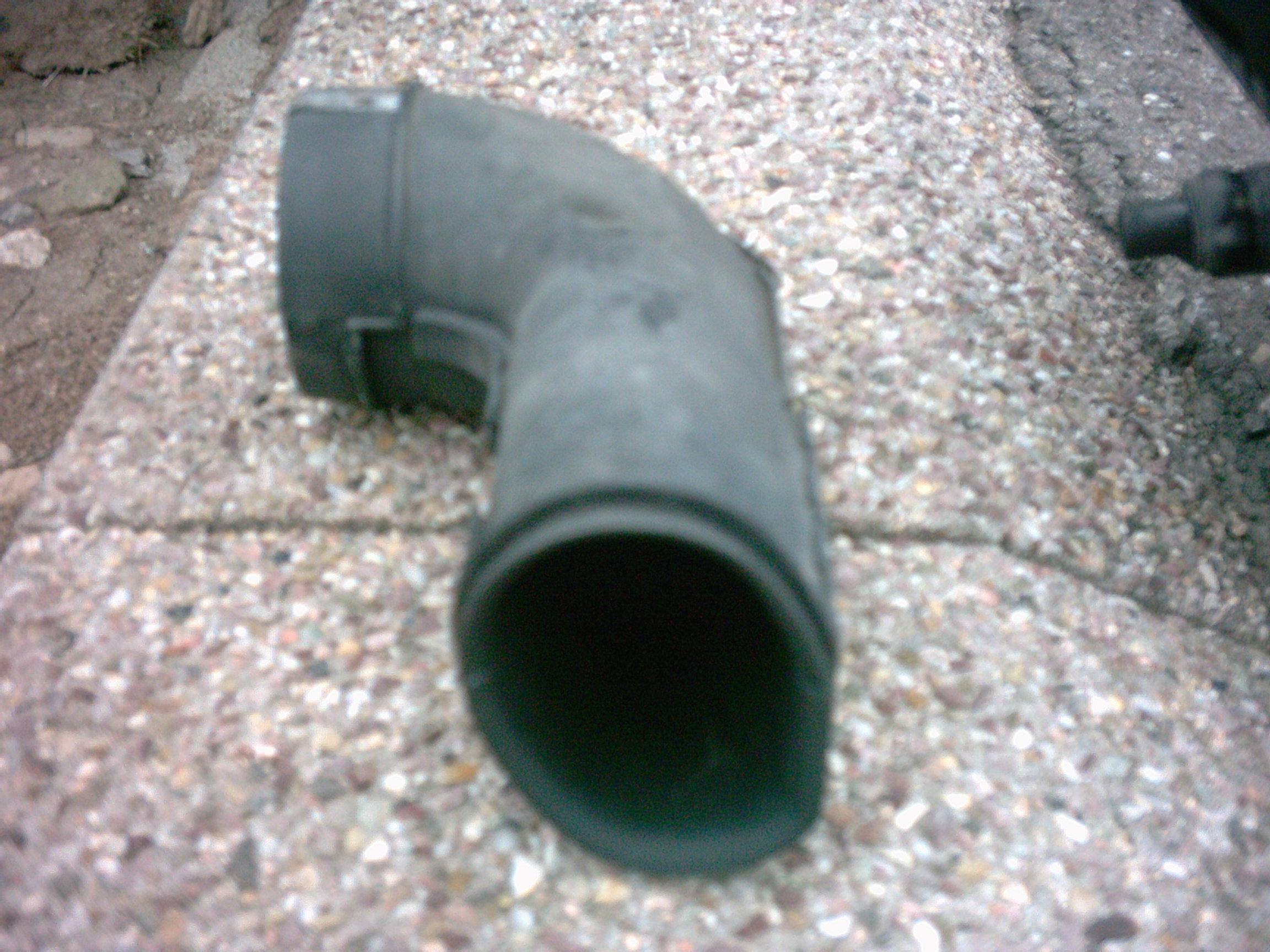 Images of VR6 air filter housing. IM000356.JPG