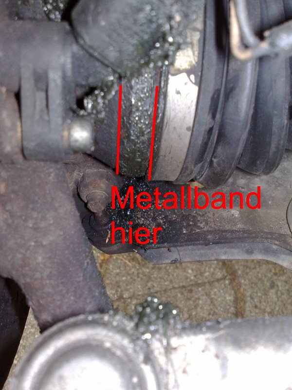 CV joint boot leaking grease, but appears intact (SOLVED) 1.jpg
