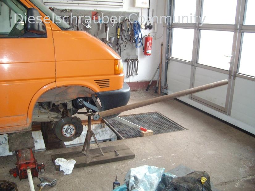 Gegenhalter für Riemenscheibe an der Kurbelwelle. Riemenscheibe1.jpg