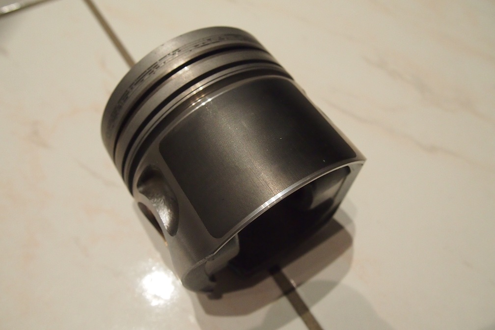 Request for Opinion: Running Image of Piston ARL k4.jpg