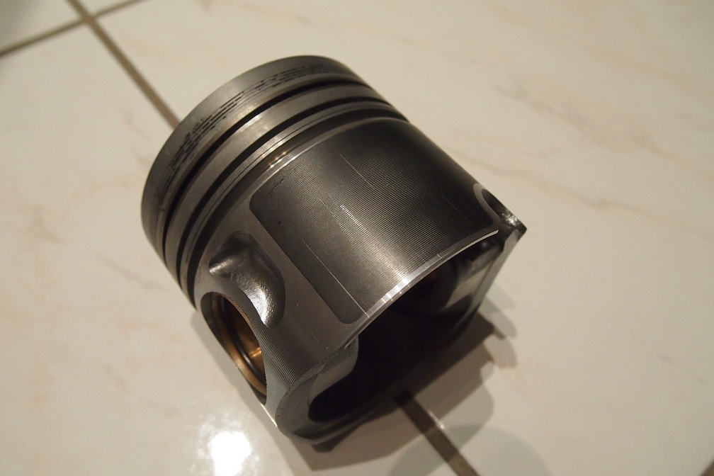 Request for Opinion: Running Image of Piston ARL k3.jpg