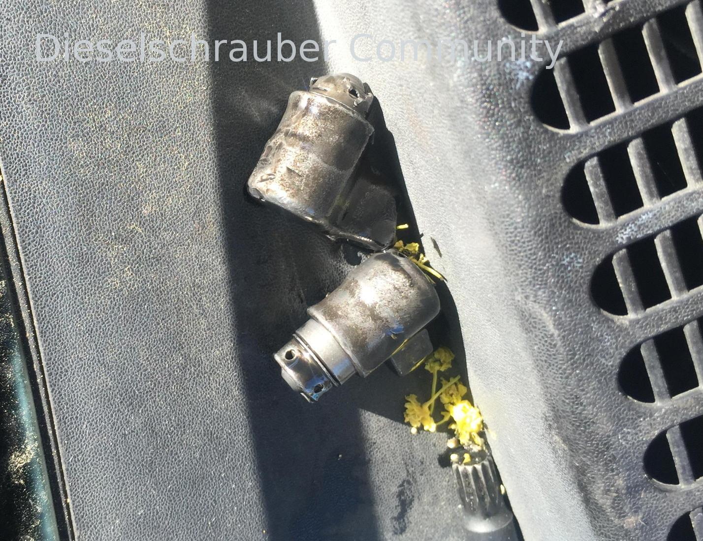 Kipphebel gebrochen an 2.0 TDI Foto 21.04.15 14 41 04.jpg