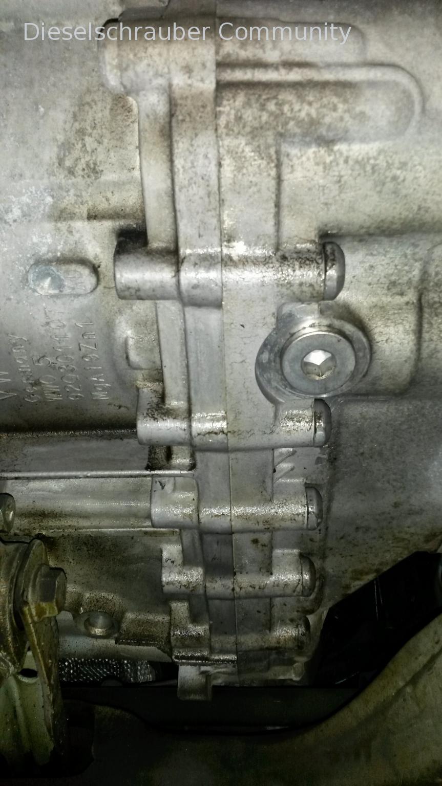 Cambio manuale della Golf 7 GTD perde leggermente olio 20171021_112223 (2500x1406).jpg