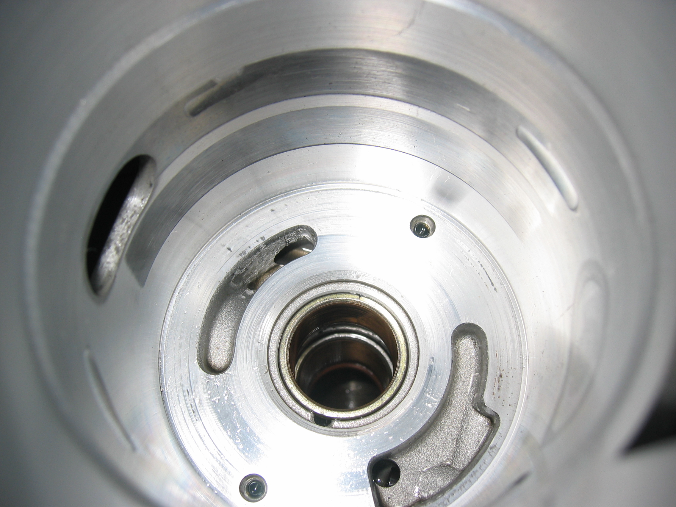 Motor dreht nur bis 3000 U/min, mit viel Rauch IMG_0197.JPG