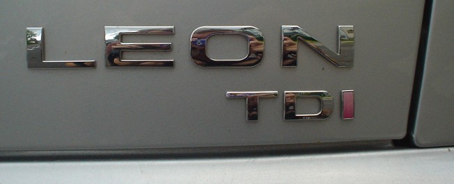 "TDI" Zeichen am Leon - zig Nummern Leon_TD_I.jpg