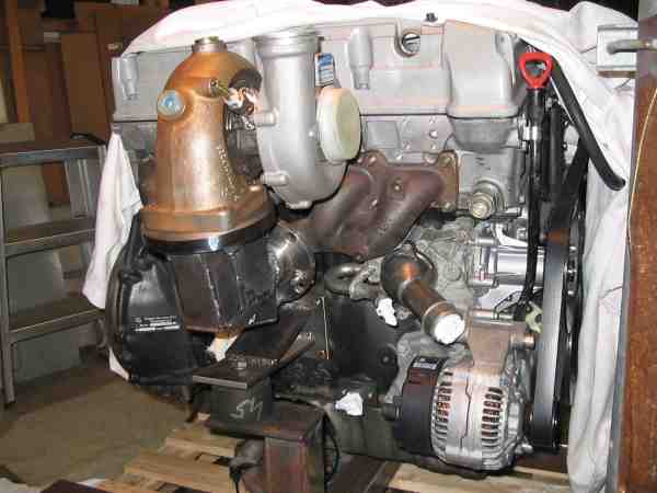 OM 605.960 2,5 L 5 Zylinder Turbo 20 Ventiler marinesieren OM352_mit_kruemmer.jpg