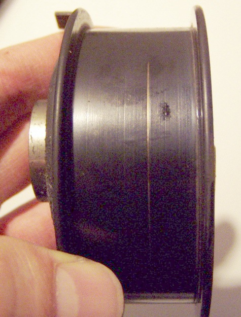 Spannrolle mit Kratzer in Umfangsrichtung Rolle.jpg